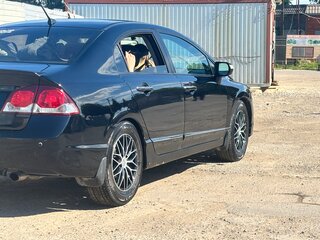 2009 Honda Civic Hybrid VIII Рестайлинг, чёрный, 600000 рублей, вид 5