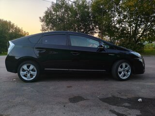 2009 Toyota Prius III (XW30), чёрный, 850000 рублей, вид 3