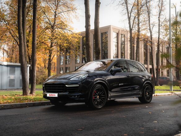 2015 Porsche Cayenne GTS II Рестайлинг (958), чёрный, 3800000 рублей