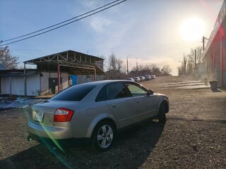 2002 Audi A4 II (B6), золотистый, 650000 рублей, вид 3