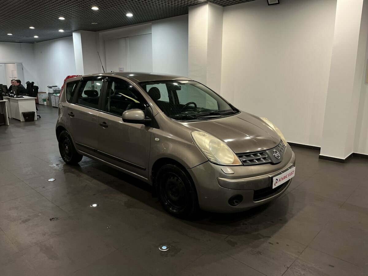 Открыть фотографии: Nissan Note I