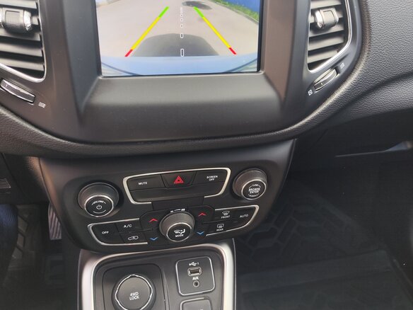 2018 Jeep Compass II, белый, 1550000 рублей - вид 9