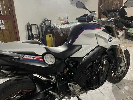 2018 BMW F 800 R, белый, 777000 рублей, вид 2