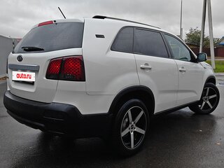 2011 Kia Sorento II, белый, 1050000 рублей, вид 4