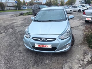 2013 Hyundai Solaris I, серый, 1050000 рублей, вид 3