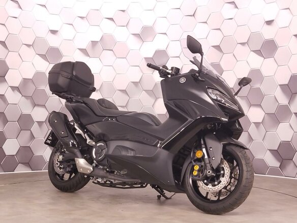 2023 Yamaha TMAX, чёрный, 1429000 рублей
