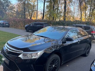 2017 Toyota Camry VII (XV50) Рестайлинг 2, чёрный, 2200000 рублей, вид 3