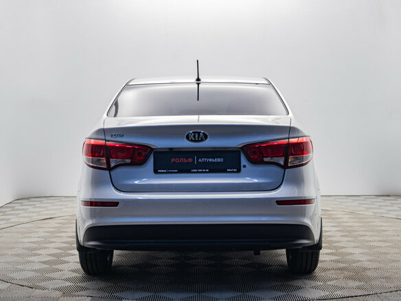 2016 Kia Rio III Рестайлинг, серебристый - вид 3
