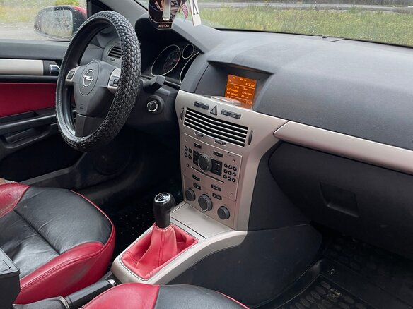 2008 Opel Astra GTC H Рестайлинг, красный, 375000 рублей - вид 16