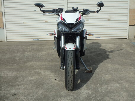 2021 Triumph Street Triple, белый, 820000 рублей, вид 4
