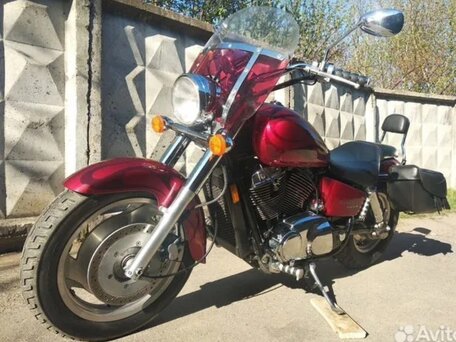 2003 Honda VT 1100, красный, 585000 рублей, вид 3