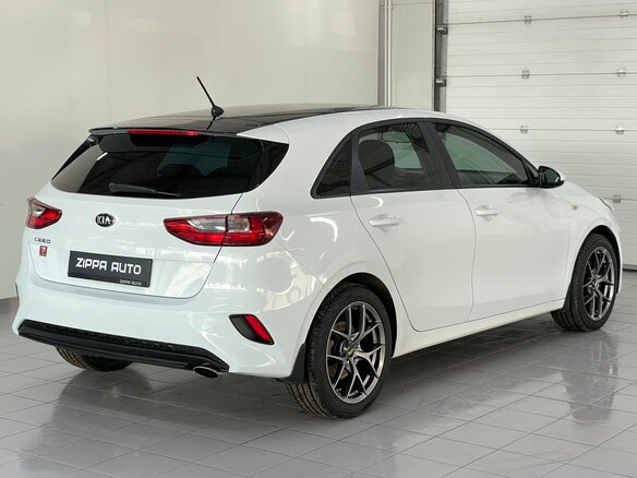 2019 Kia Ceed III, белый - вид 3