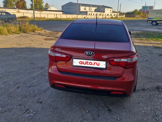2013 Kia Rio III, красный, 899999 рублей, вид 3