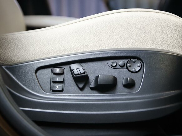 2012 BMW X6 30d I (E71) Рестайлинг, коричневый, 2299000 рублей - вид 11
