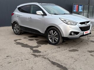 2014 Hyundai ix35 I Рестайлинг, серебристый, 1700000 рублей, вид 4