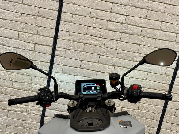 2026 Yamaha MT-09 (FZ-09), серый, 1550000 рублей - вид 10