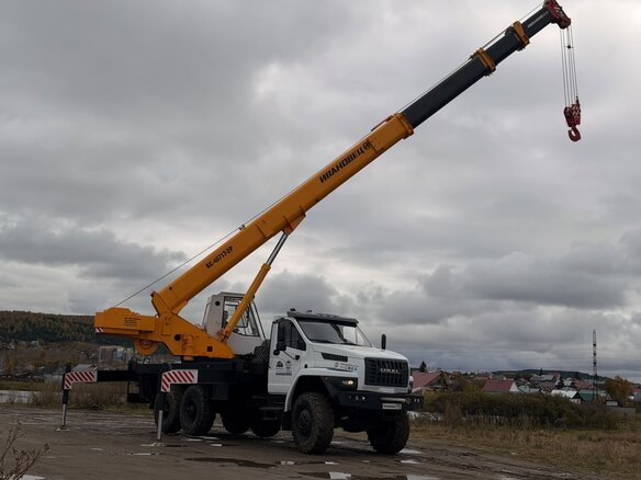 2023 Ивановец КС-45717, белый, 12700000 рублей - вид 8