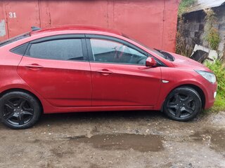2014 Hyundai Solaris I Рестайлинг, красный, 600000 рублей, вид 3