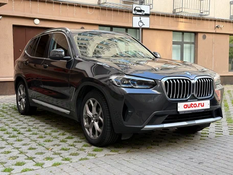 2021 BMW X3 20i xDrive III (G01) Рестайлинг, серый, 5200000 рублей, вид 3