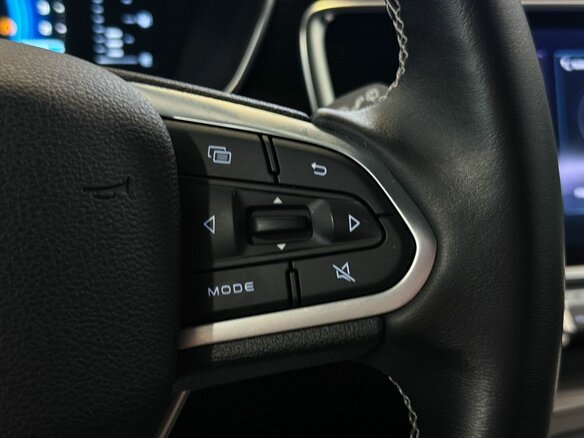 2023 Geely Atlas Pro, красный, 2047000 рублей - вид 12