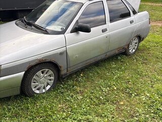 2003 Lada (ВАЗ) 2110, серебристый, 45000 рублей, вид 2