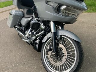2024 Harley-Davidson Road Glide, серый, 2490000 рублей, вид 2