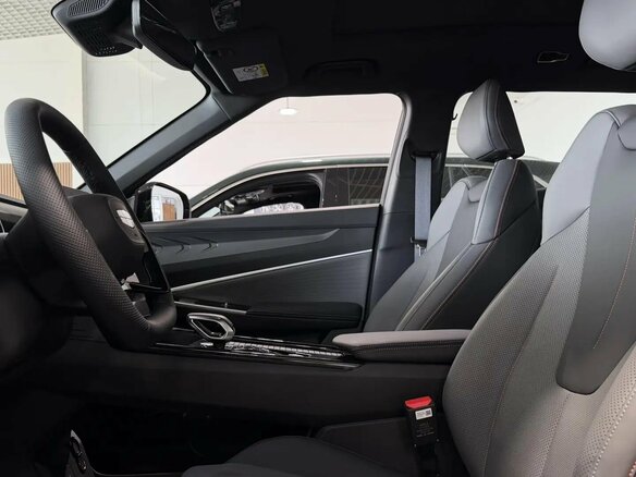 2026 Geely Cityray, серебристый, 2954990 рублей - вид 9