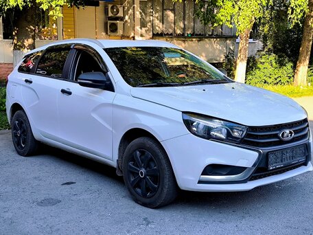 2021 Lada (ВАЗ) Vesta SW I, белый, 855000 рублей, вид 1
