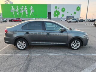 2021 Volkswagen Polo VI, серый, 1600000 рублей, вид 3