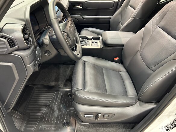 2026 Toyota Land Cruiser Prado 250 Series, белый, 12490000 рублей - вид 10