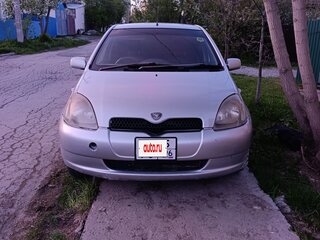 2000 Toyota Vitz I (P10), серебристый, 230000 рублей, вид 2