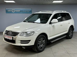 2010 Volkswagen Touareg I Рестайлинг, белый, 1215000 рублей, вид 1