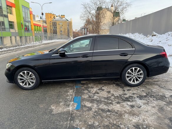 2020 Mercedes-Benz E-Класс 200 V (W213, S213, C238), чёрный, 2850000 рублей - вид 6
