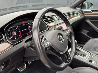 2019 Volkswagen Passat DSG7 B8, чёрный, 2450000 рублей, вид 1