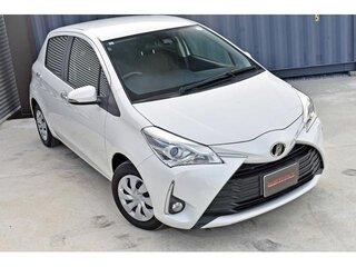 2019 Toyota Vitz III (XP130) Рестайлинг 2, белый, 712000 рублей, вид 2