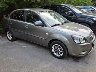 2009 Kia Rio II Рестайлинг, серый, 440000 рублей, вид 4