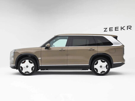 2026 Zeekr 9X 70 kWh, золотистый, 12100000 рублей, вид 4