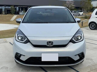 2022 Honda Fit IV Рестайлинг, серебристый, 1150000 рублей, вид 2