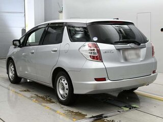 2014 Honda Fit Shuttle I Рестайлинг, серебристый, 710000 рублей, вид 3