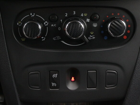 2016 Renault Sandero Stepway II, бежевый, 930000 рублей - вид 15