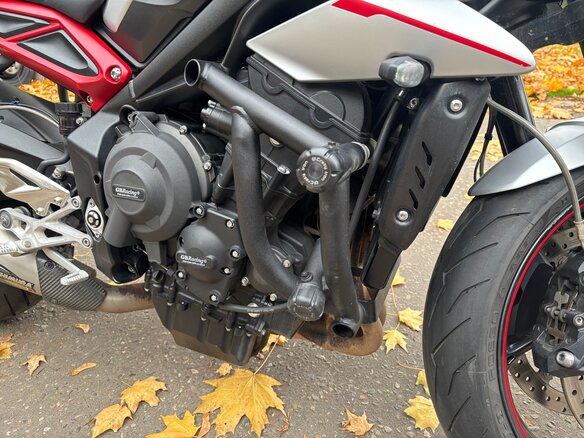 2018 Triumph Street Triple, серебристый, 730000 рублей - вид 6
