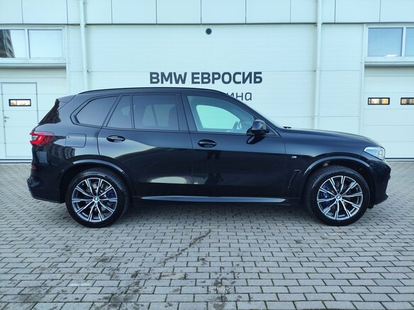 2021 BMW X5 30d IV (G05/G18), чёрный, 6499000 рублей - вид 5