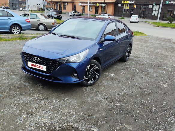 2021 Hyundai Solaris II Рестайлинг, синий, 1820000 рублей