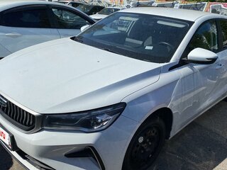2023 Geely Emgrand II, белый, 1220000 рублей, вид 4