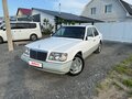 1994 Mercedes-Benz E-Класс 220 I (W124), белый, 1700000 рублей - вид 1