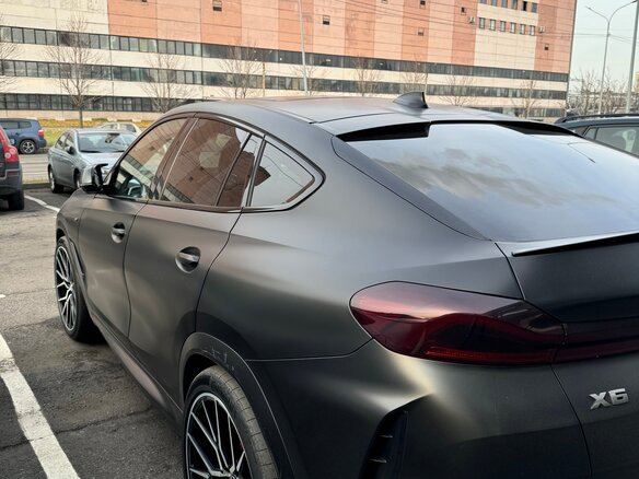 2019 BMW X6 M50i III (G06), чёрный, 7970000 рублей - вид 5