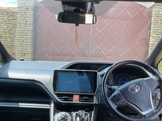 2018 Toyota Voxy III (R80) Рестайлинг, чёрный, 2390000 рублей, вид 5