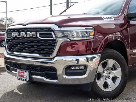 2025 Ram 1500 Quad Cab V Рестайлинг, красный, 5552100 рублей, вид 2
