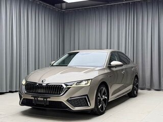 2022 Skoda Octavia IV (A8), бежевый, 1540000 рублей, вид 1