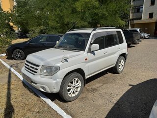 2000 Mitsubishi Pajero iO, белый, 350000 рублей, вид 1